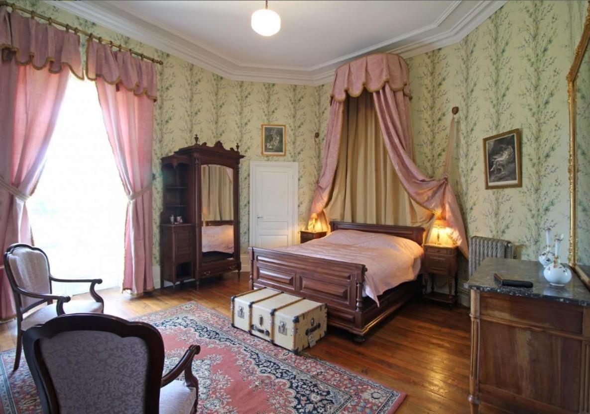 Domaine De Bort Bed and Breakfast Saint-Priest-Taurion Eksteriør billede